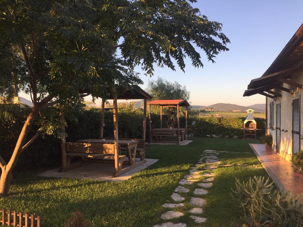 Agriturismo Belvedere Pescia Romana Eksteriør billede